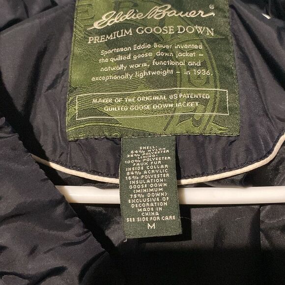 Eddie Bauer Women's Essential Goose Down Vest Black Size Medium - Picture 10 of 10